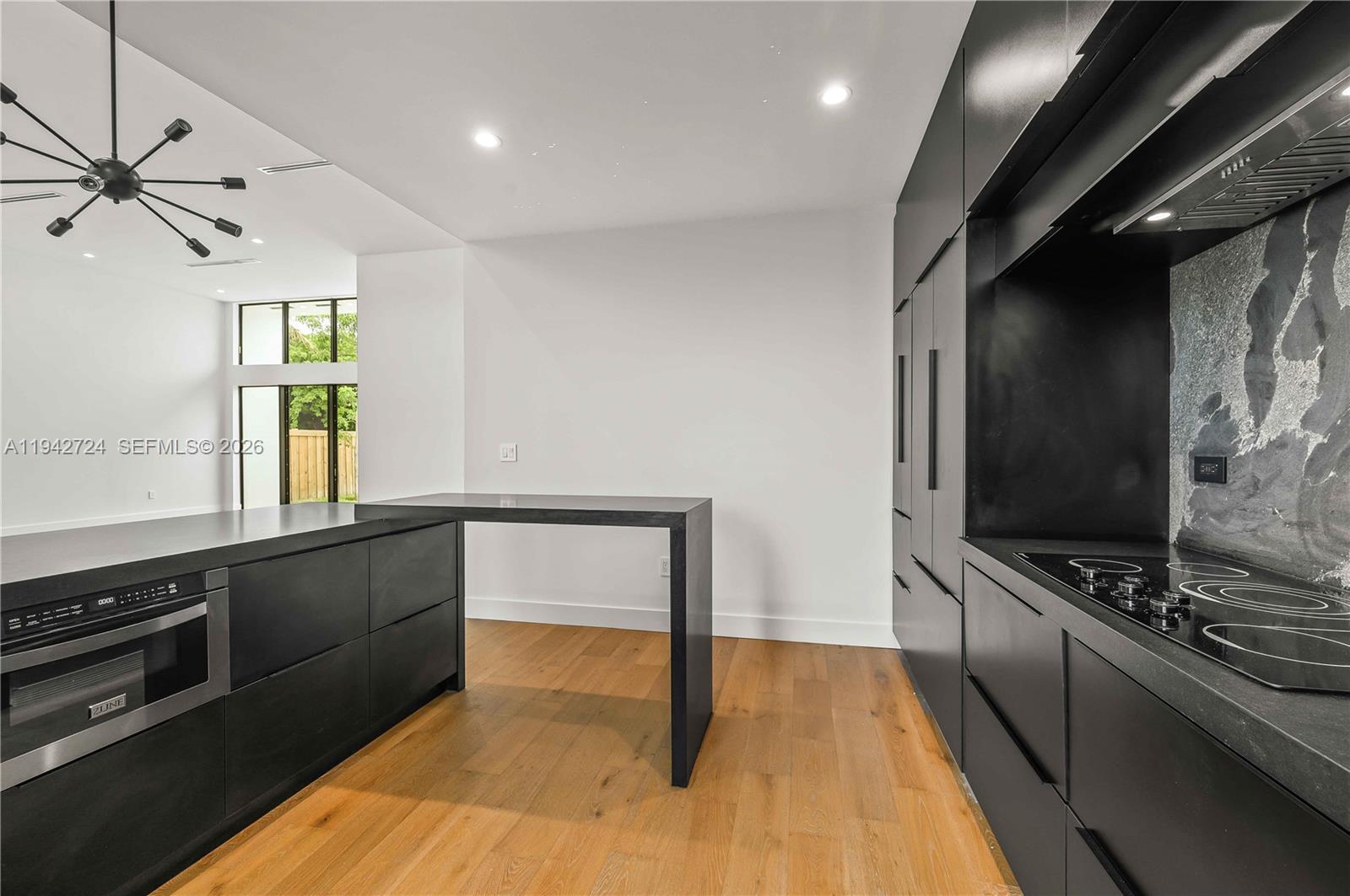 BAY VISTA PARK - Residential