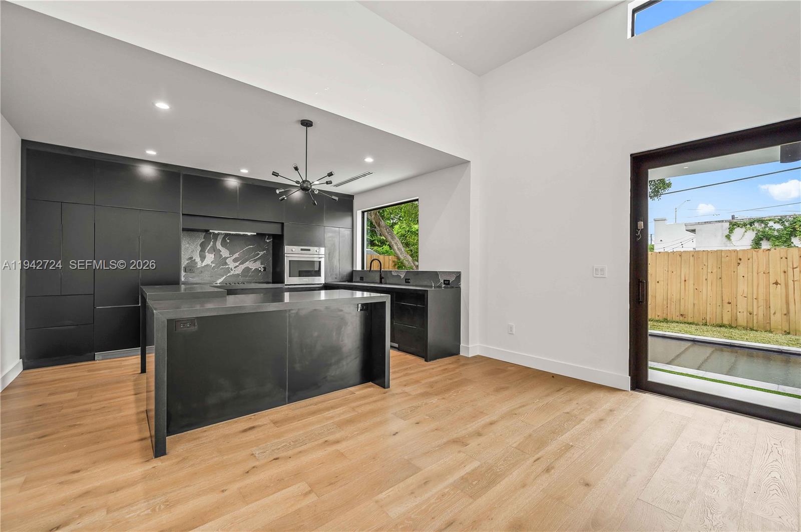 BAY VISTA PARK - Residential