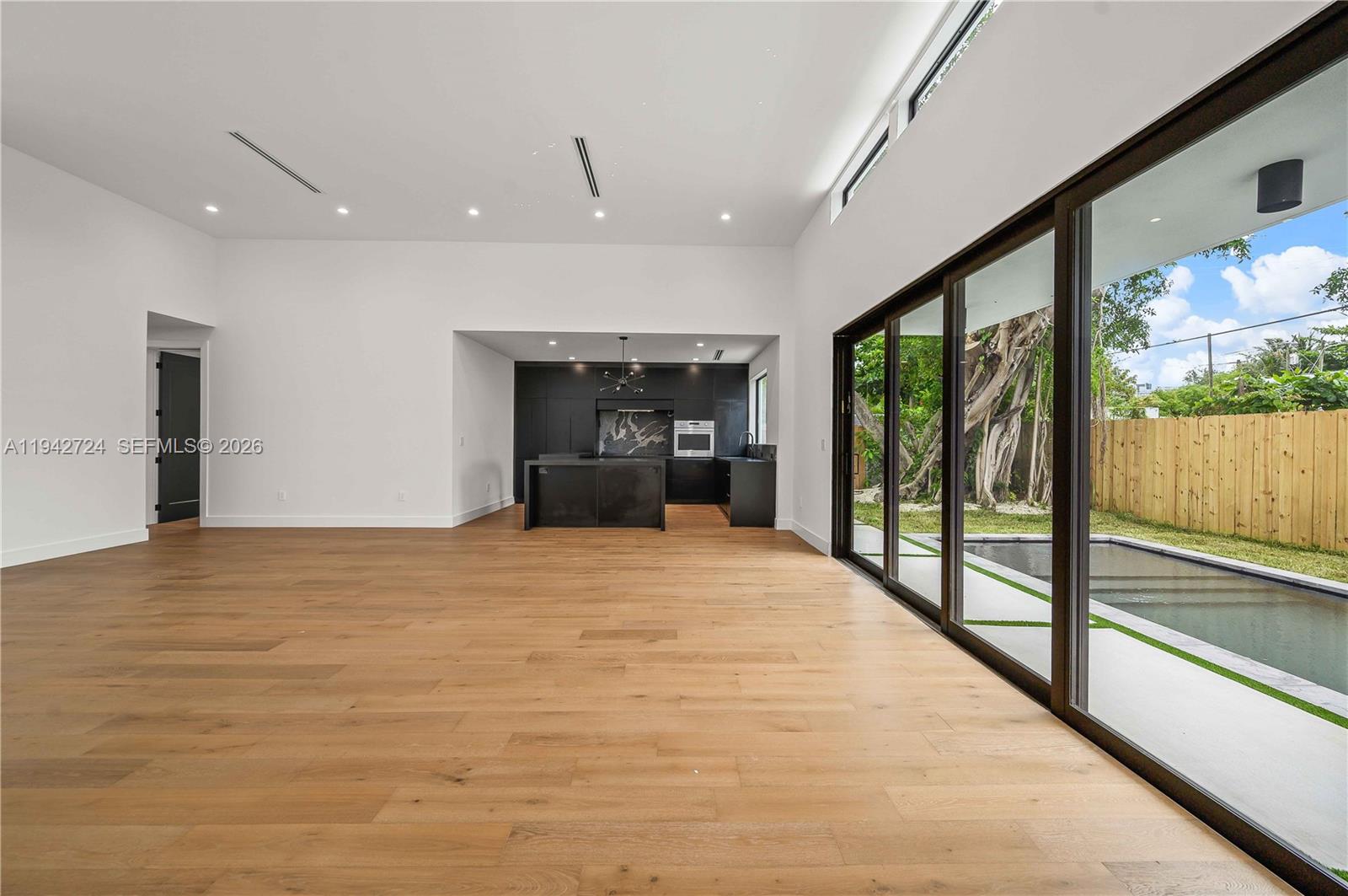 BAY VISTA PARK - Residential