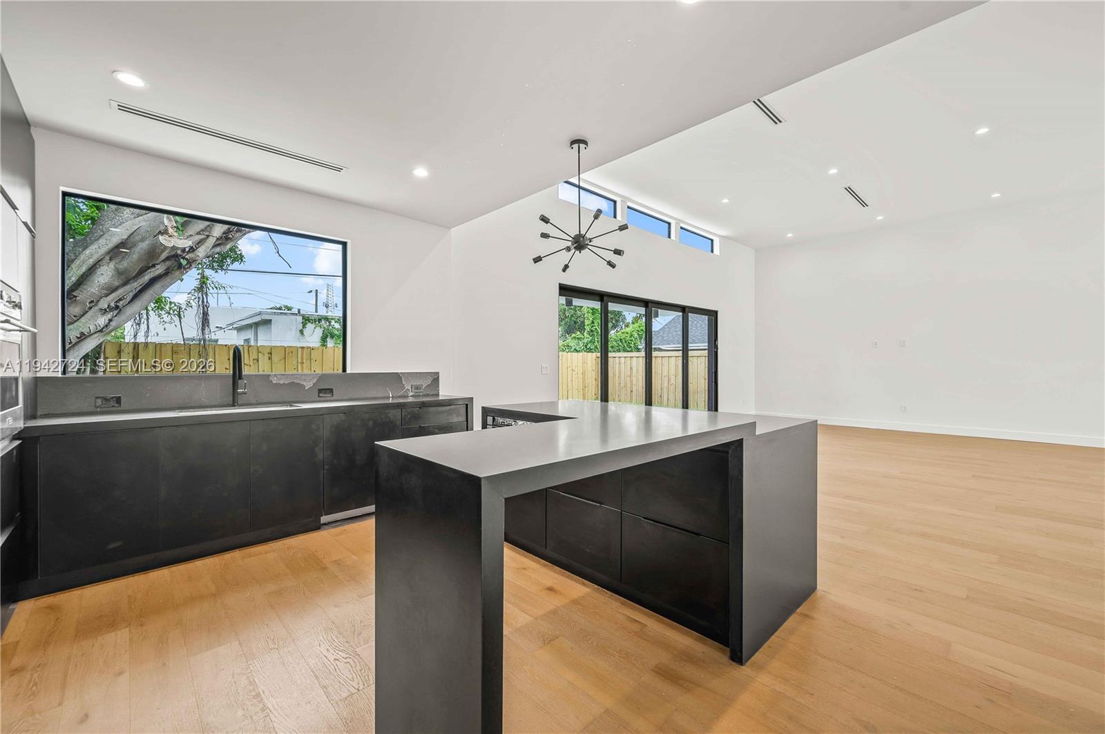 BAY VISTA PARK - Residential