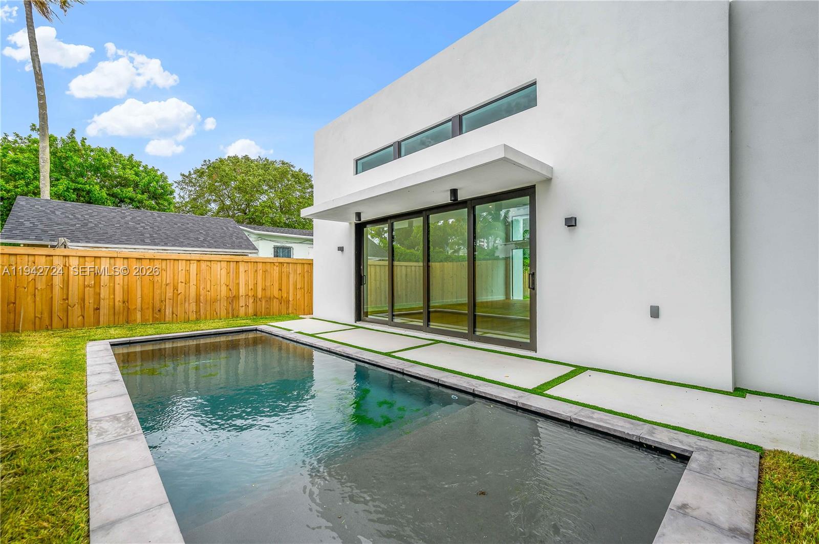 BAY VISTA PARK - Residential