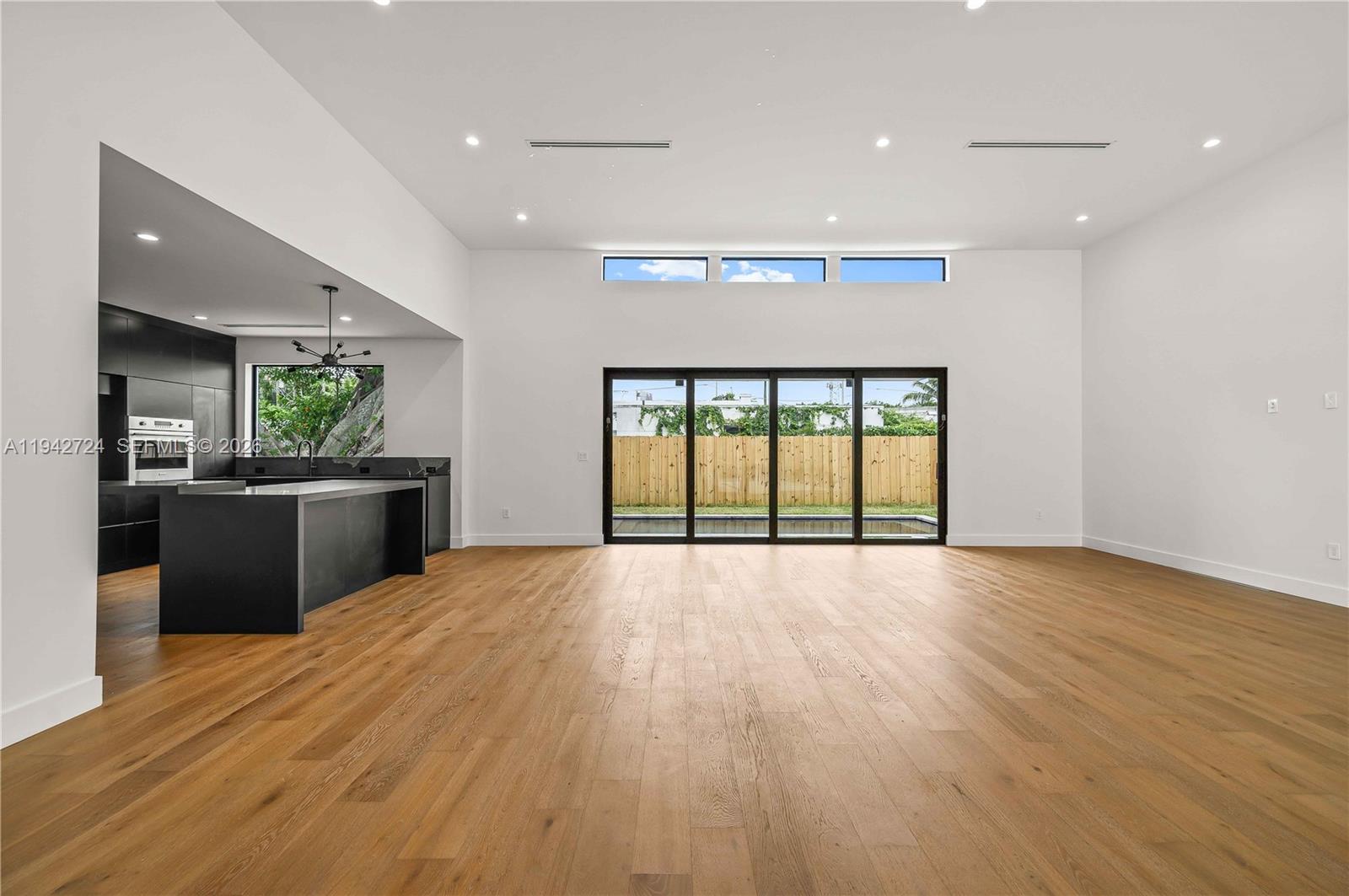 BAY VISTA PARK - Residential