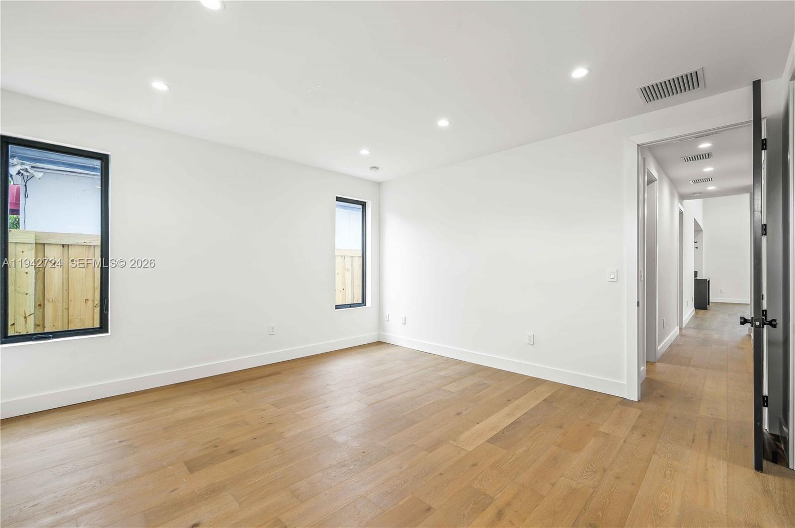 BAY VISTA PARK - Residential