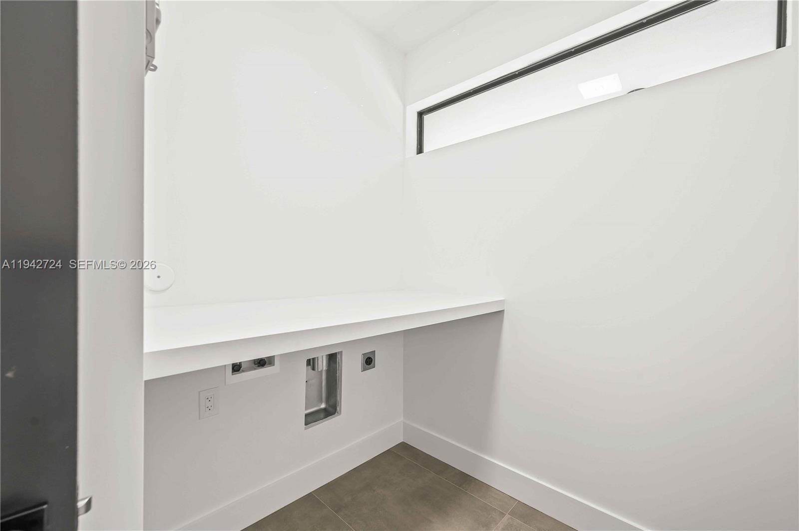 BAY VISTA PARK - Residential