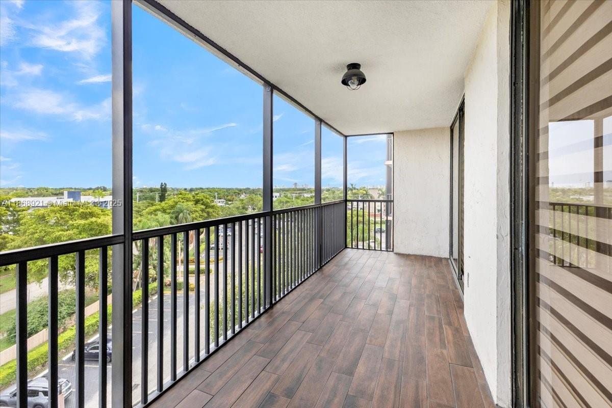 CHANTILLY CONDO - Residential