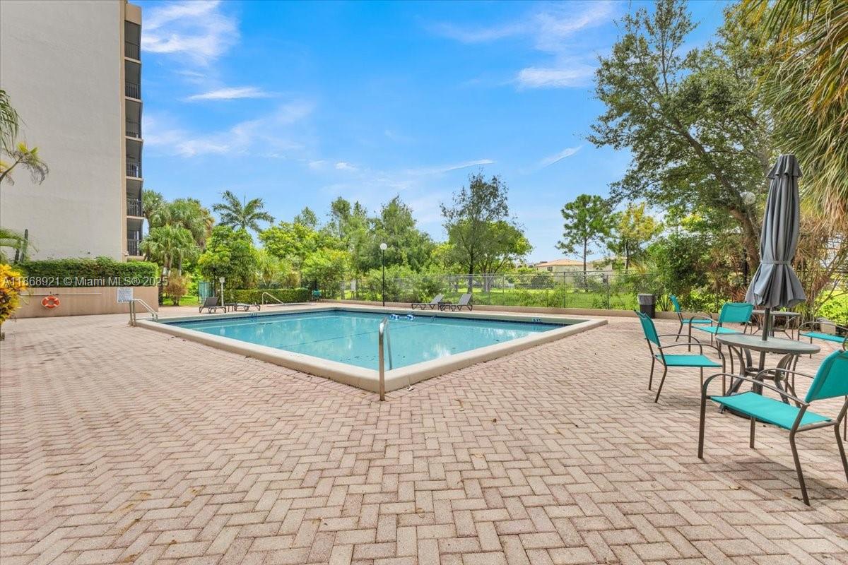 CHANTILLY CONDO - Residential