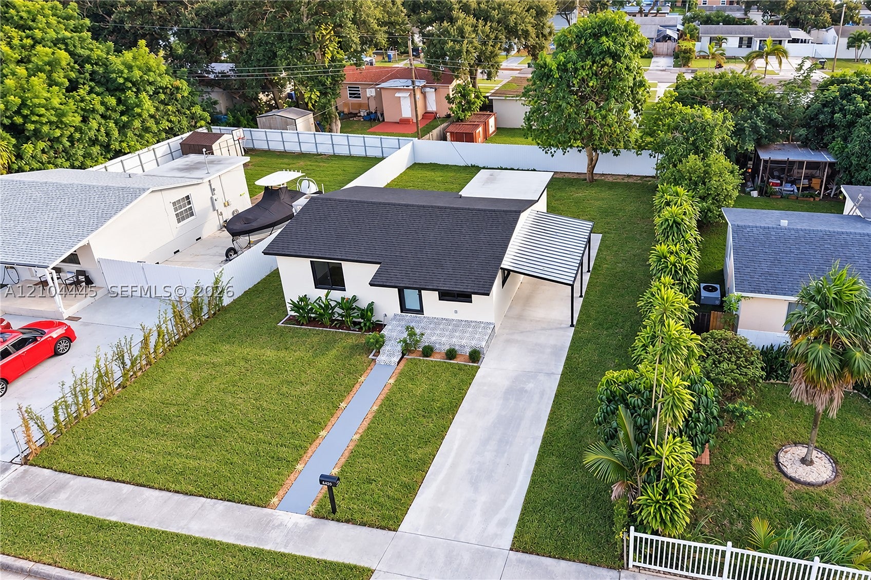 6420 Franklin St, Hollywood FL 33024