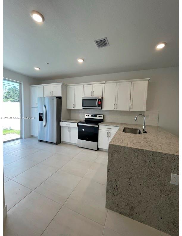 17017 SW 1st St 17017
