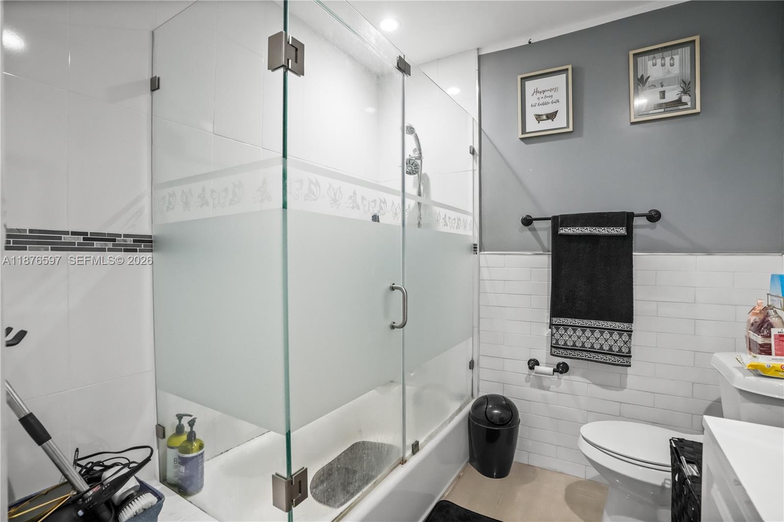 GOLDEN HIGHLANDS EST - Residential