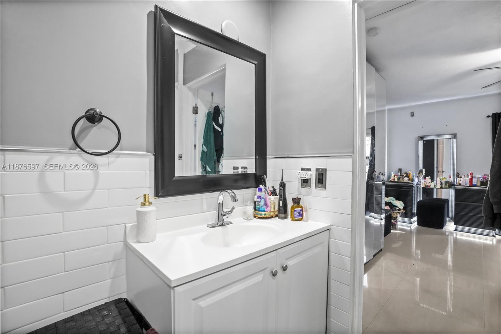 GOLDEN HIGHLANDS EST - Residential