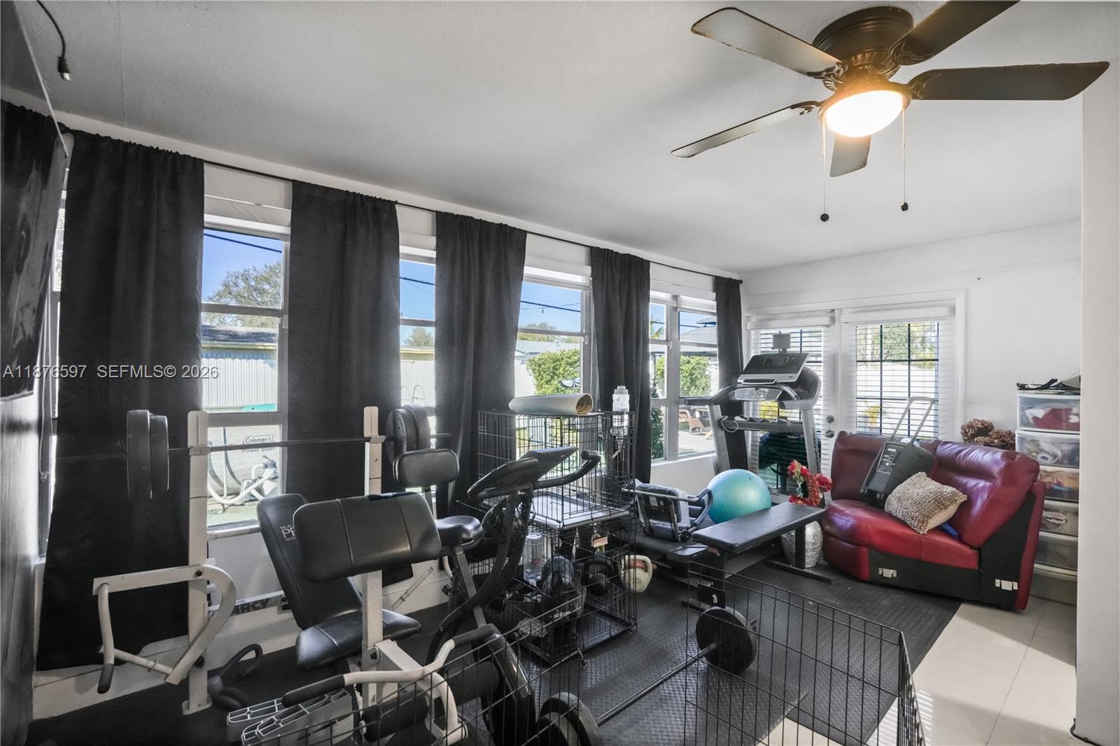 GOLDEN HIGHLANDS EST - Residential