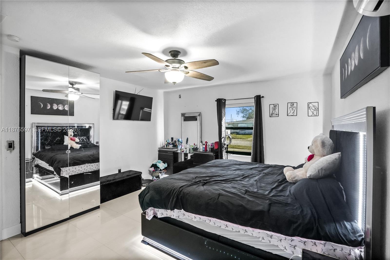 GOLDEN HIGHLANDS EST - Residential