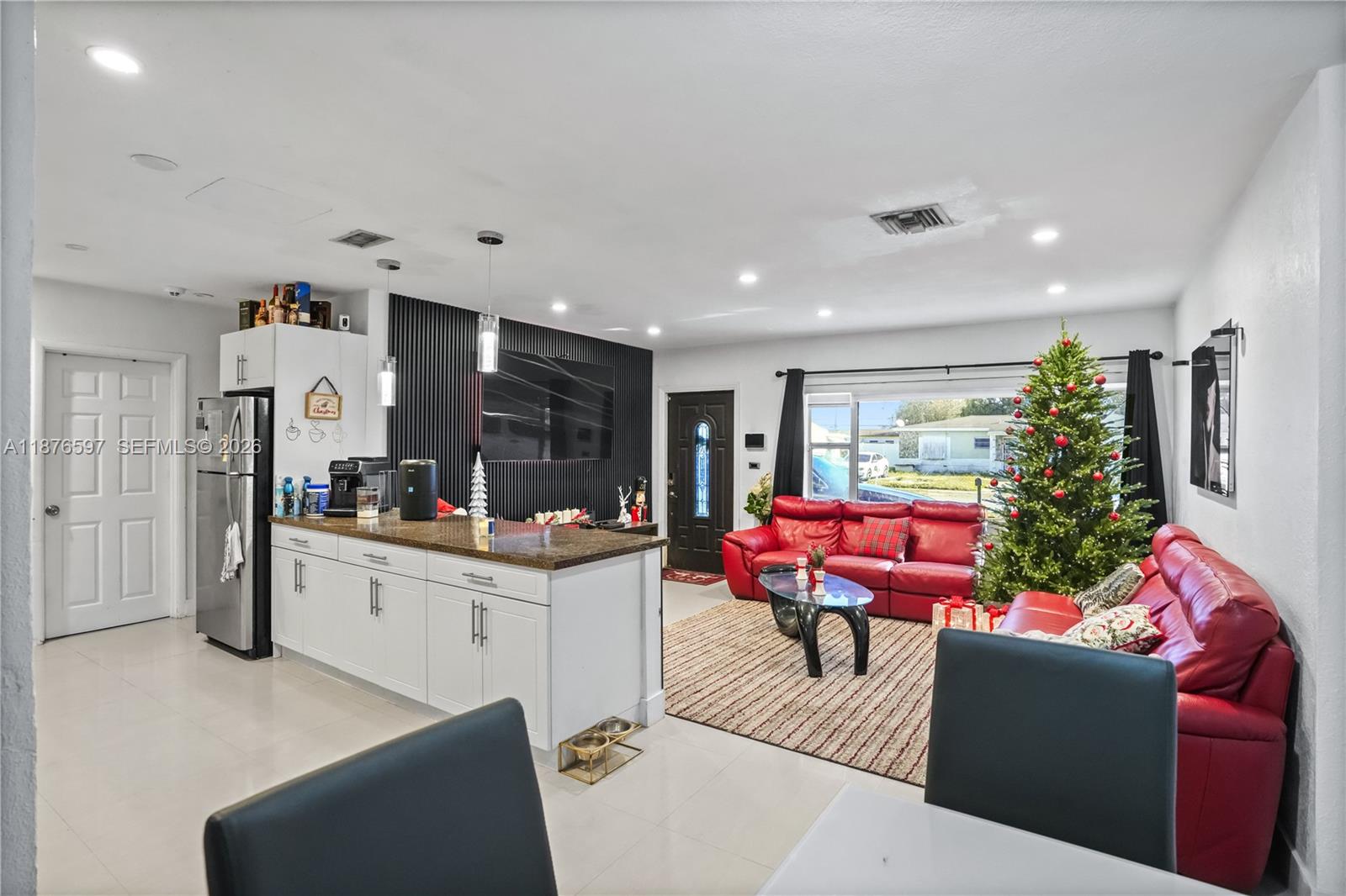 GOLDEN HIGHLANDS EST - Residential