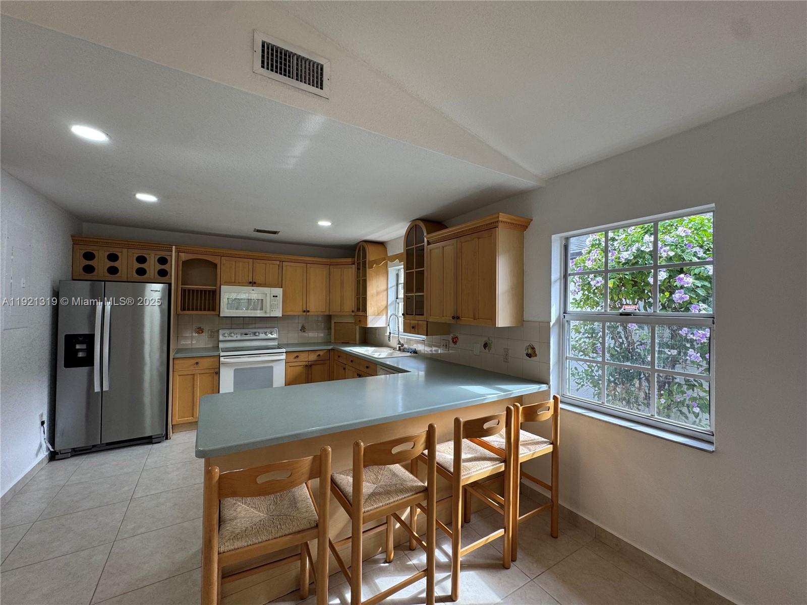 BIRD LAKES SOUTH SEC 2 - Residential