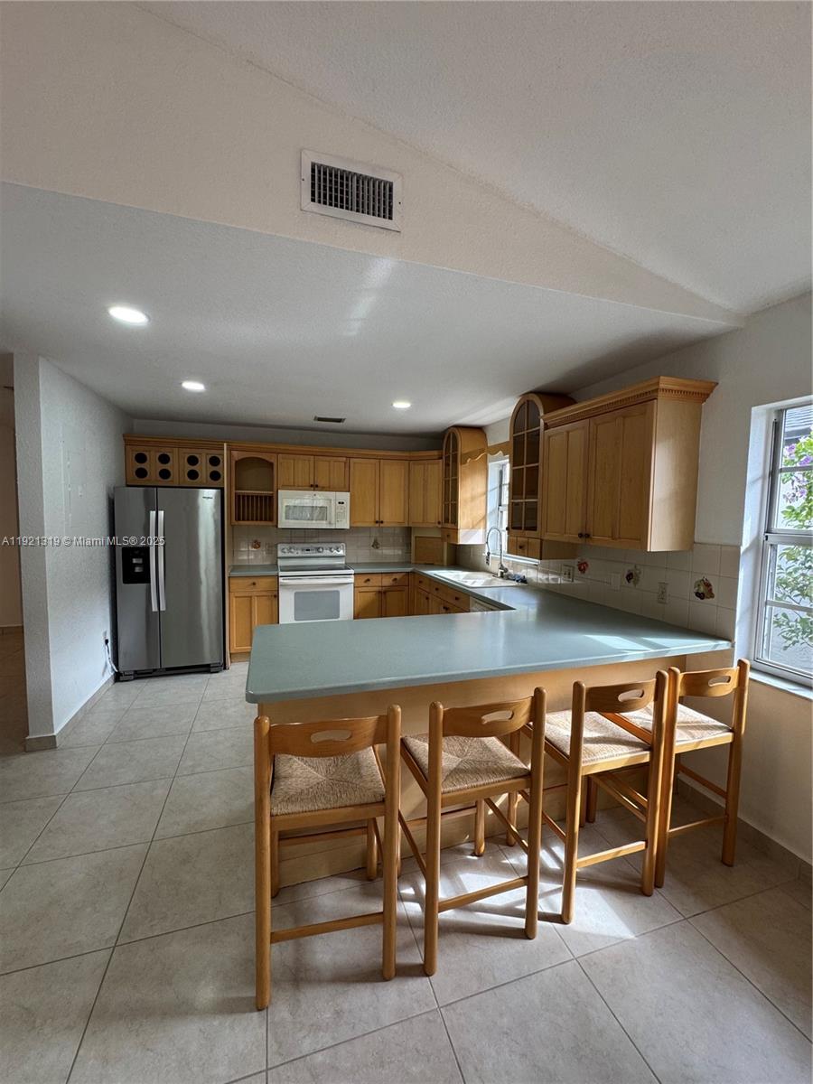 BIRD LAKES SOUTH SEC 2 - Residential