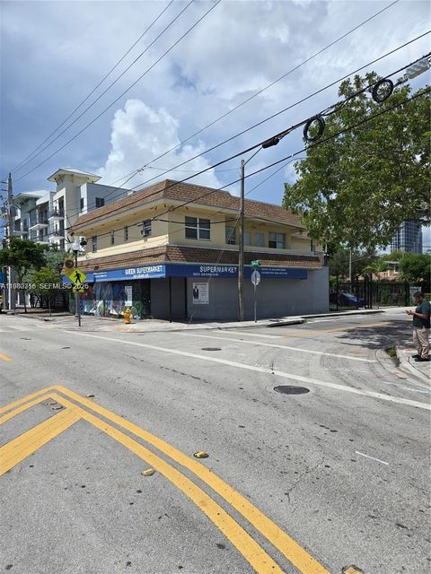 3380 Plaza St Miami FL 33133