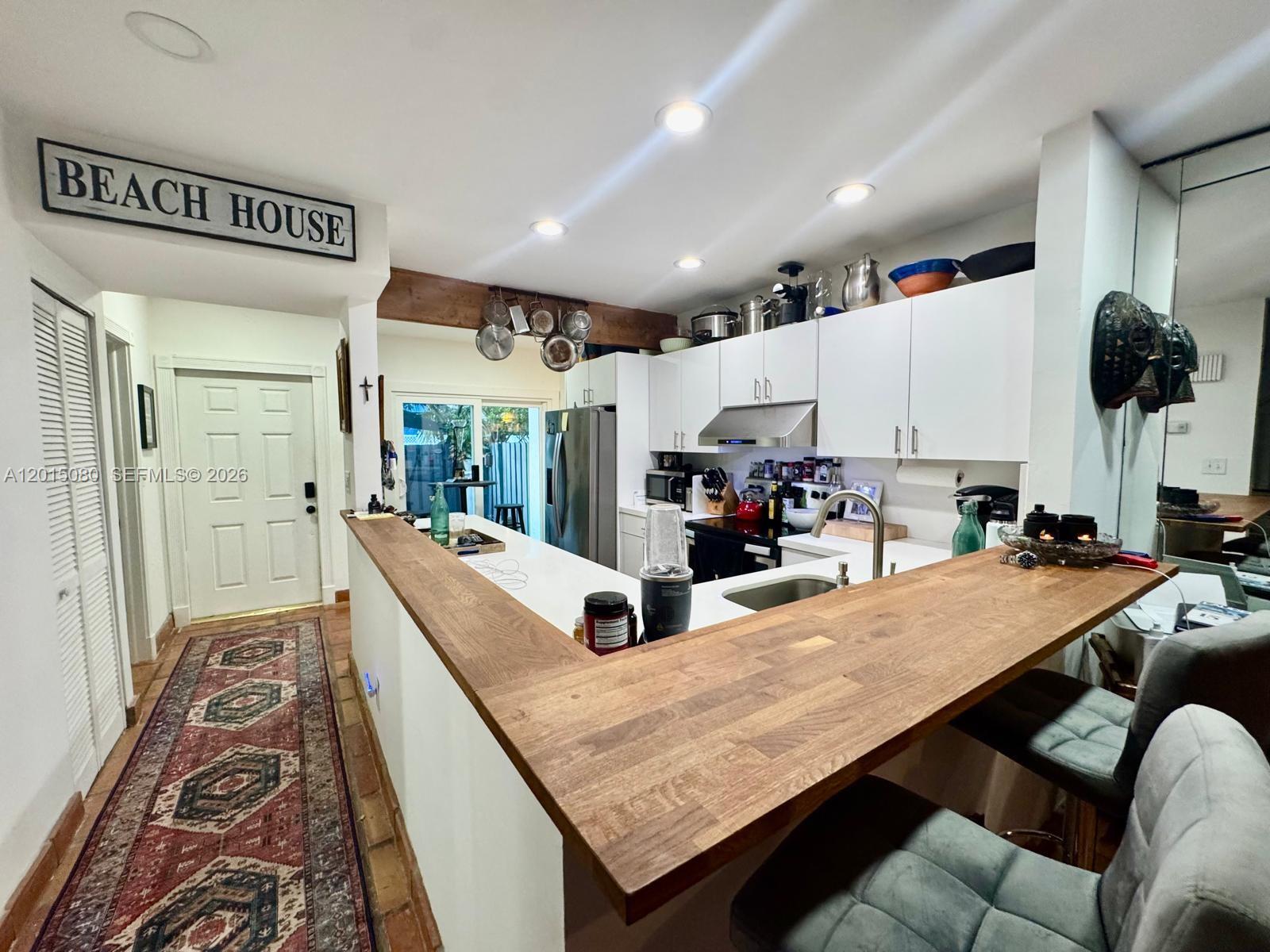 COLEE HAMMOCK TOWNHOUSES - Residential Lease