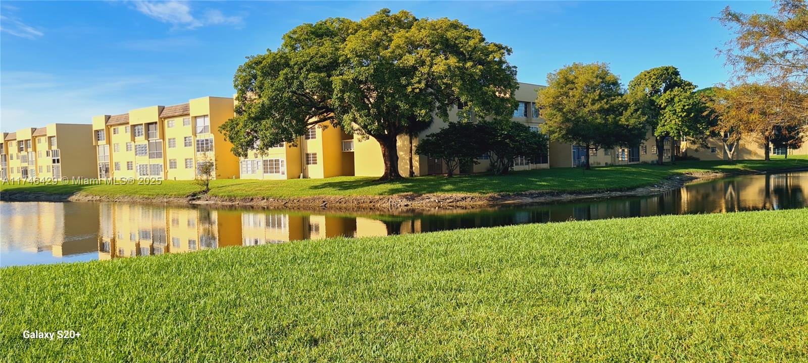 Rental Property at 6090 Nw 64th Ave 104, Tamarac, Broward County, Florida - Bedrooms: 2 
Bathrooms: 2  - $1,700 MO.