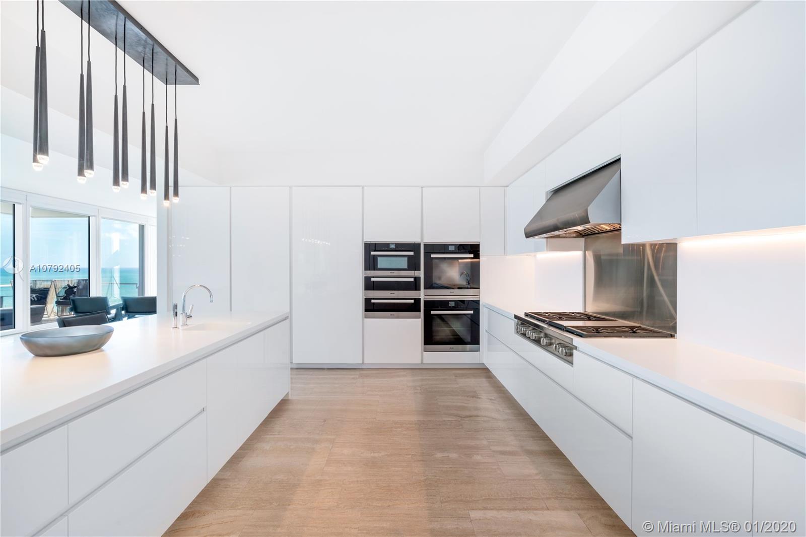 SURF CLUB CONDO - Residential