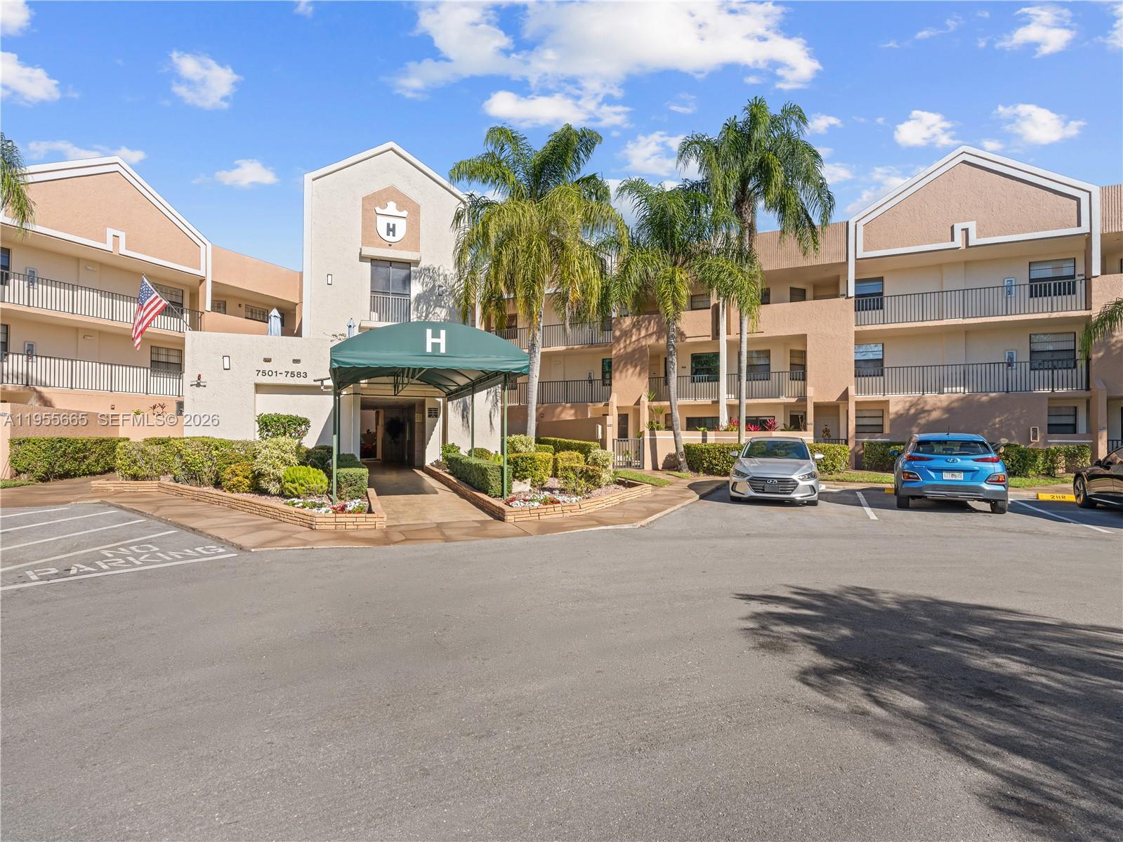 FAIRFAX CONDOMINIUM H - Residential