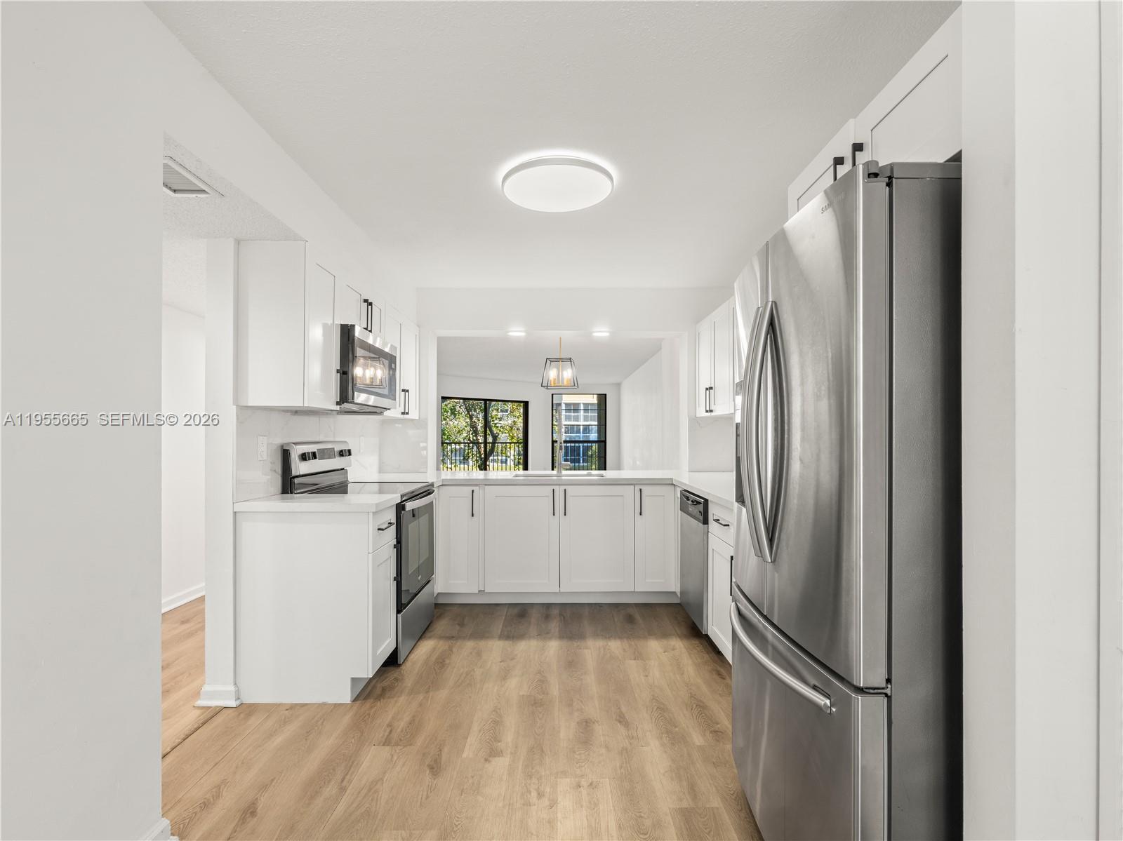 FAIRFAX CONDOMINIUM H - Residential