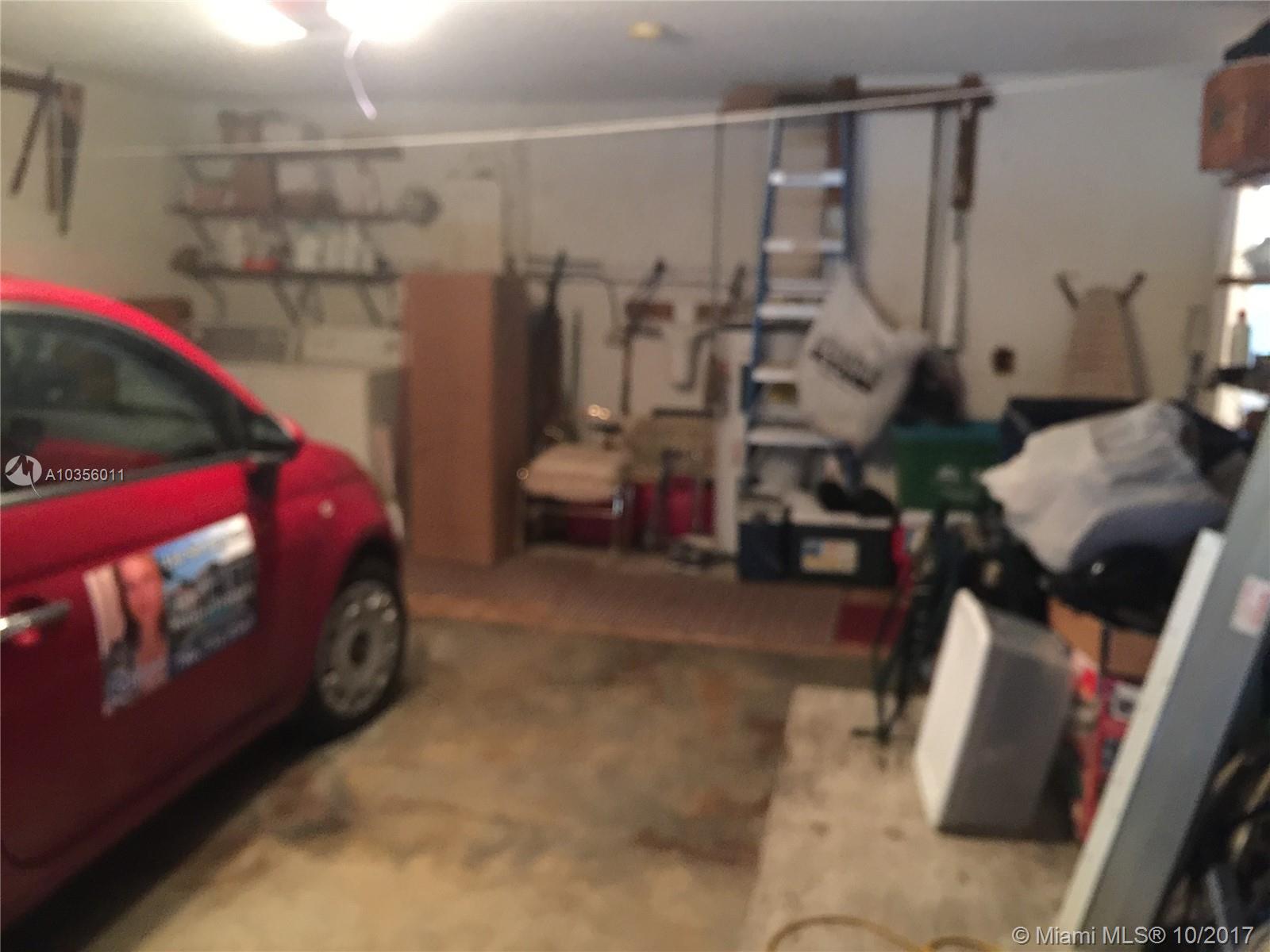 SUNCREST TOWNHOUSE CONDO - Residential