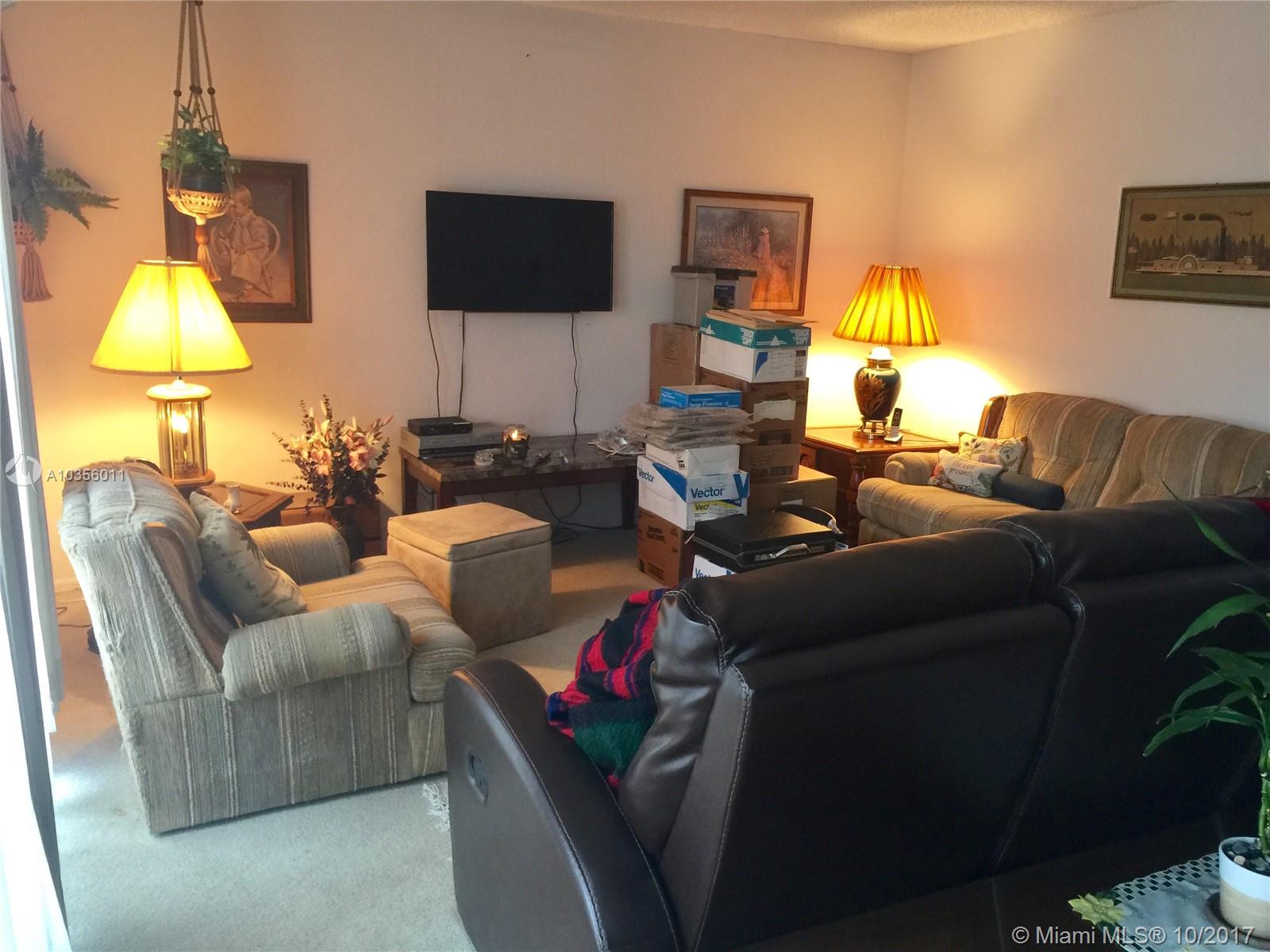 SUNCREST TOWNHOUSE CONDO - Residential