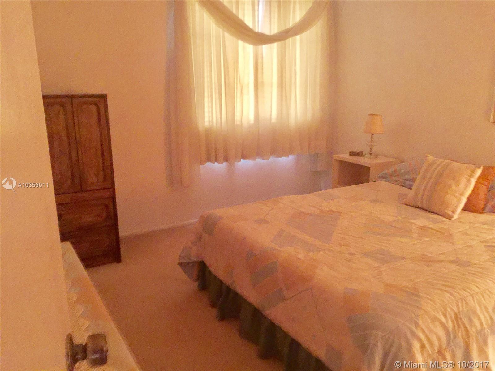 SUNCREST TOWNHOUSE CONDO - Residential