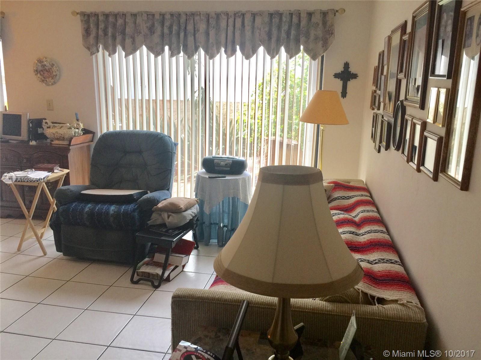 SUNCREST TOWNHOUSE CONDO - Residential