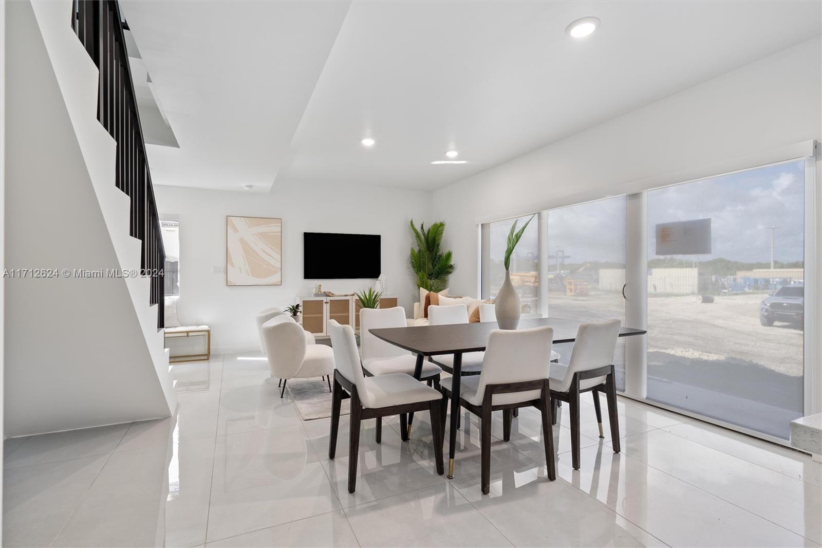 On Alba - Residential