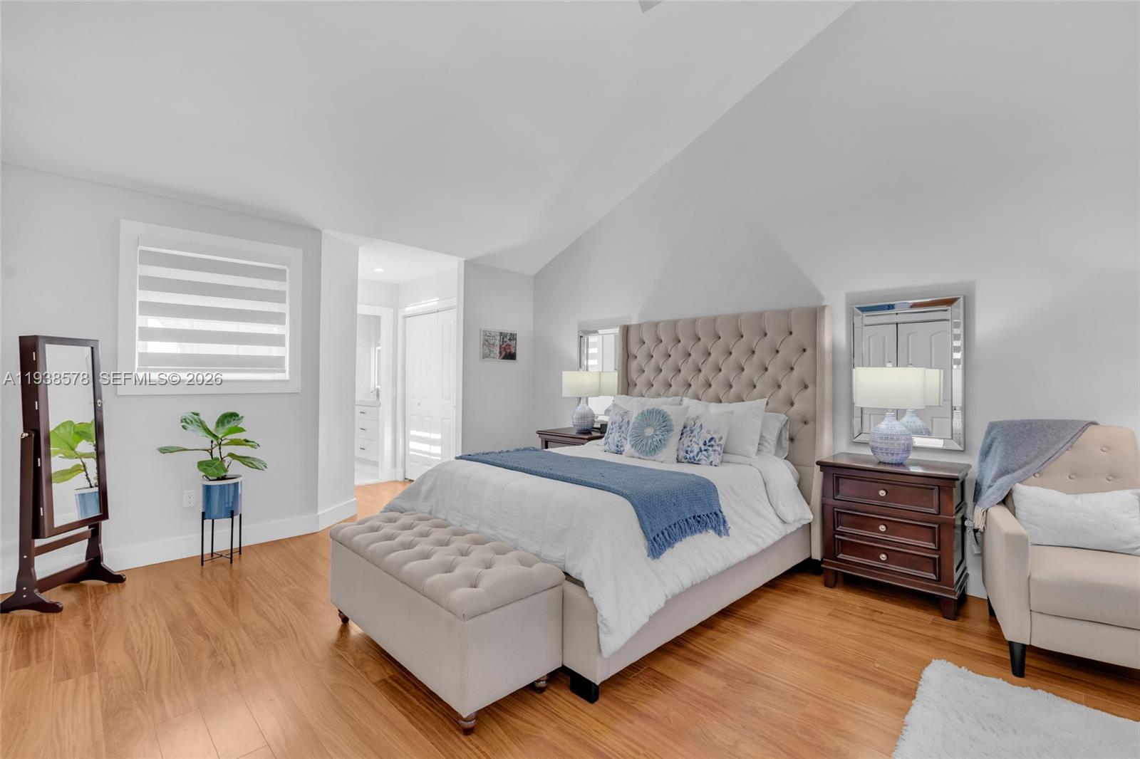 DORAL WOODS - Residential