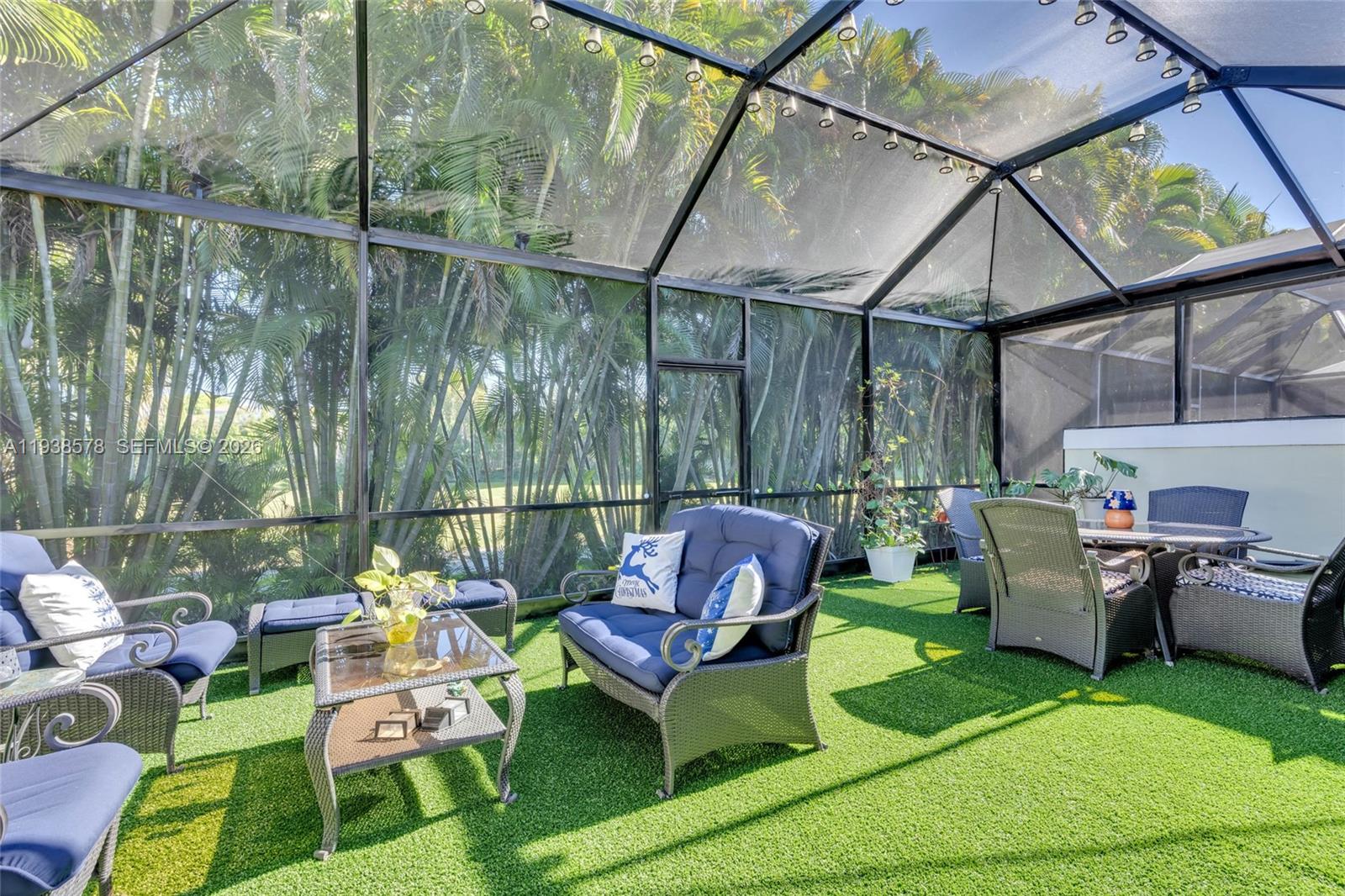 DORAL WOODS - Residential