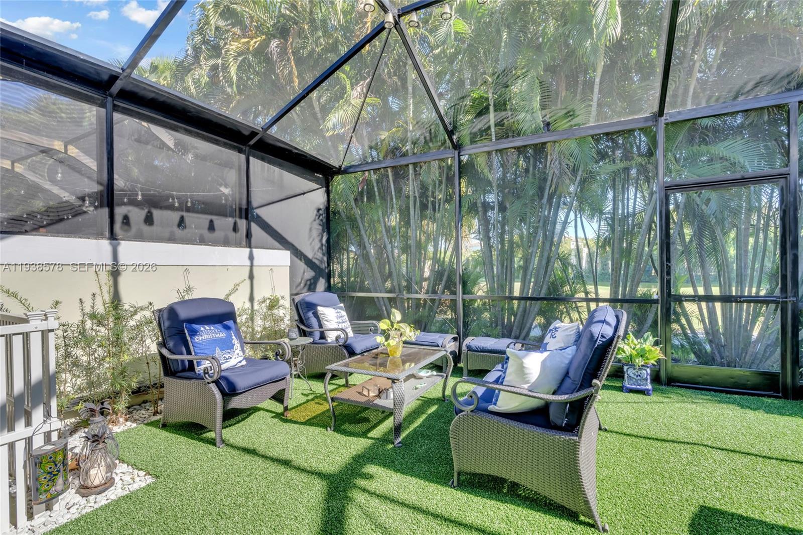 DORAL WOODS - Residential