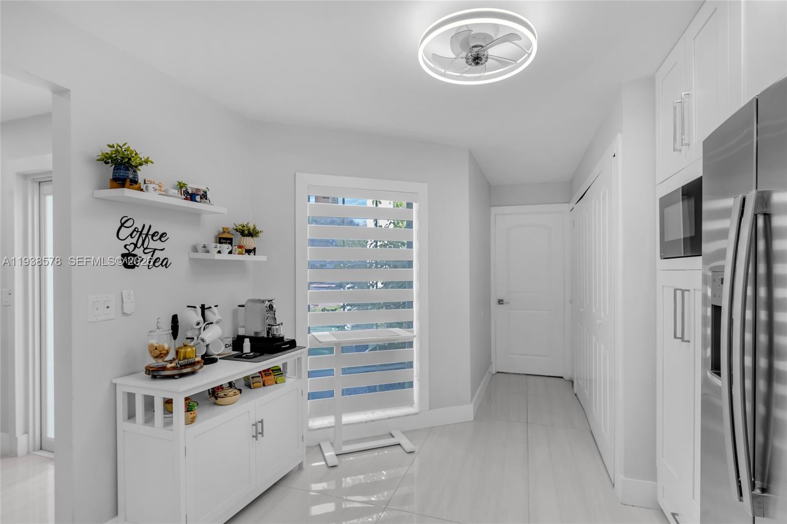 DORAL WOODS - Residential