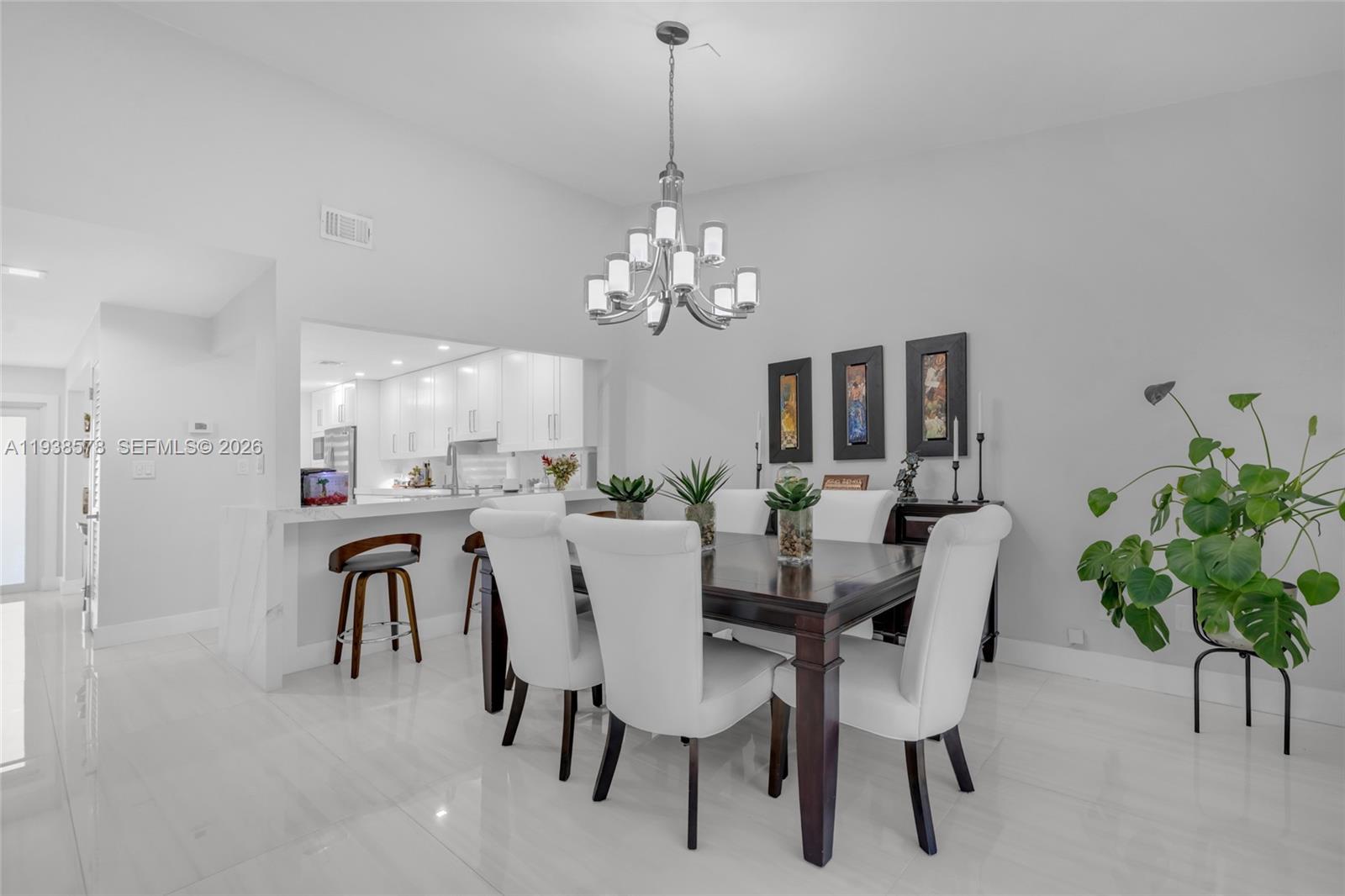 DORAL WOODS - Residential