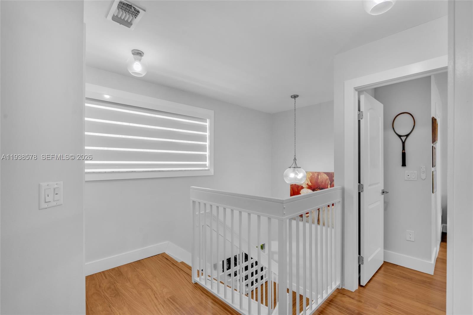 DORAL WOODS - Residential