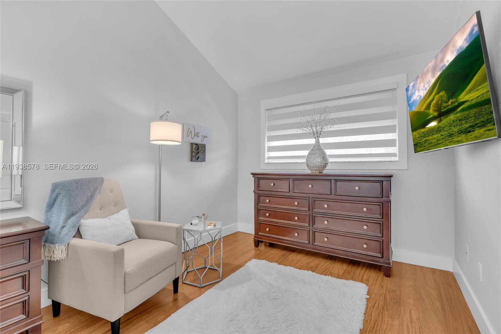 DORAL WOODS - Residential