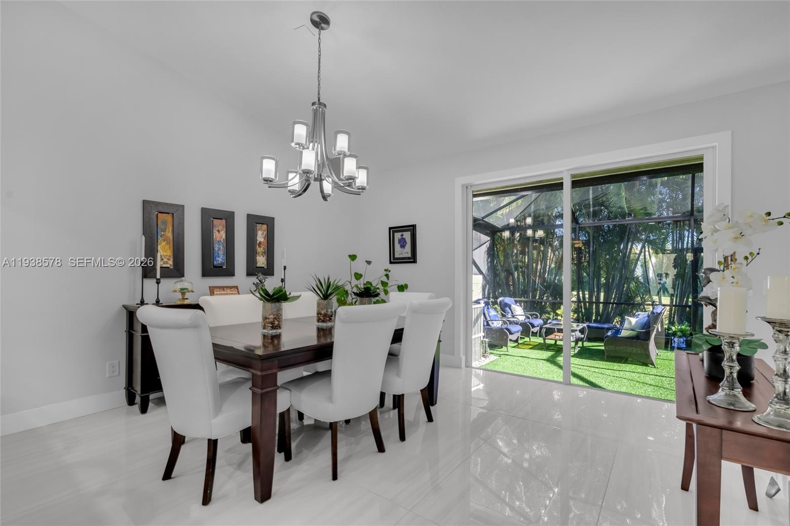DORAL WOODS - Residential