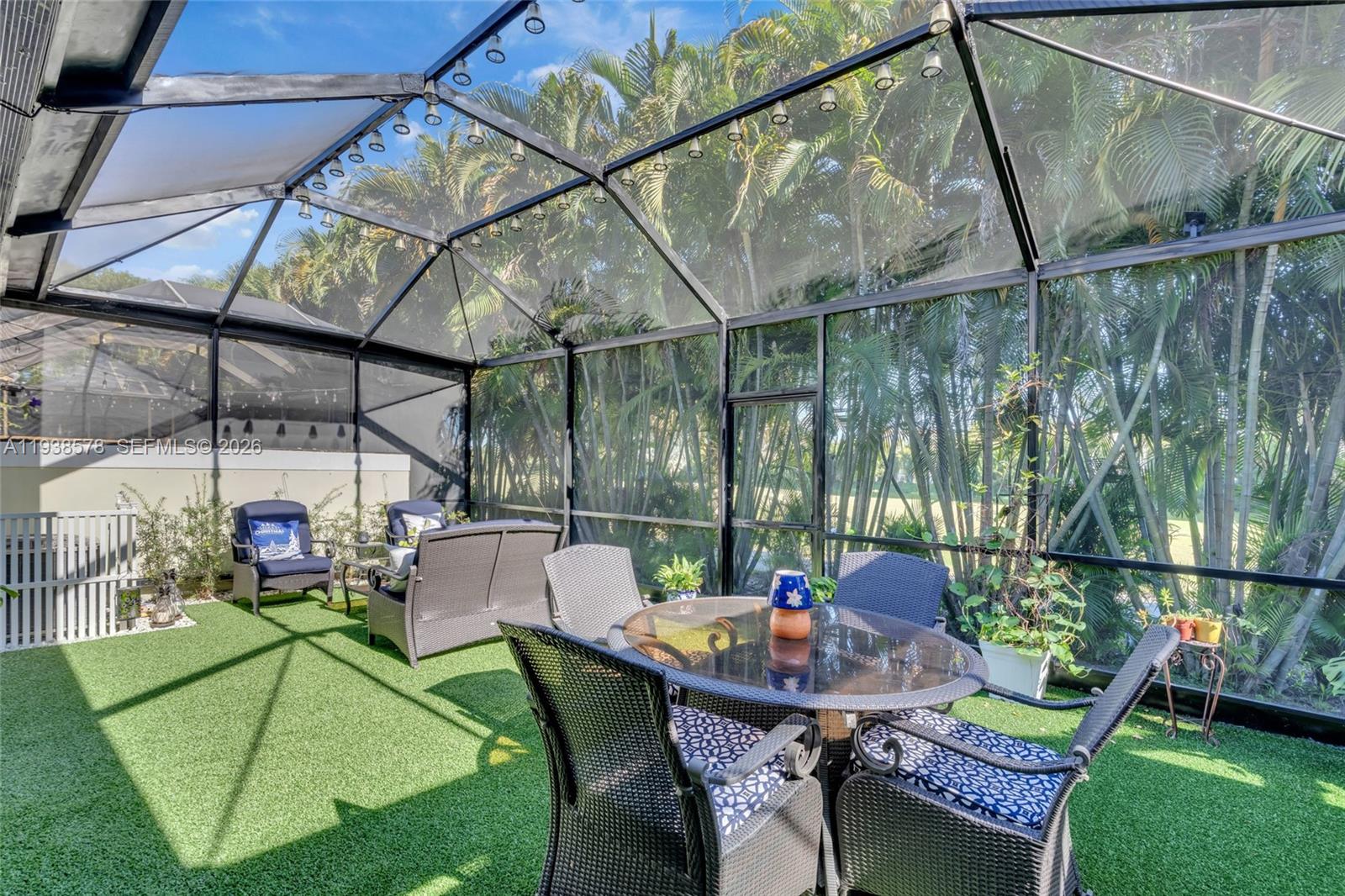 DORAL WOODS - Residential