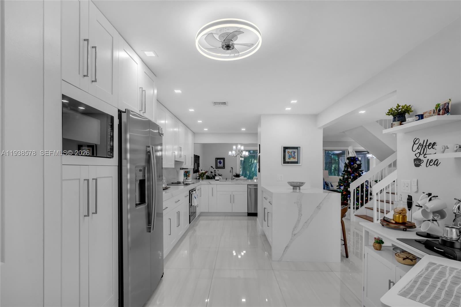 DORAL WOODS - Residential