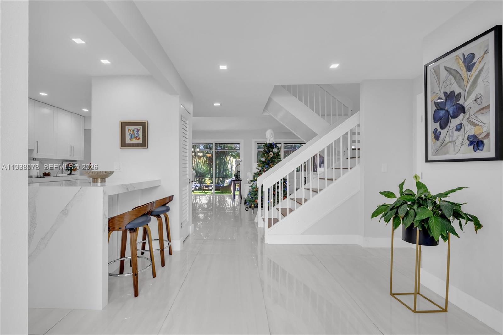 DORAL WOODS - Residential