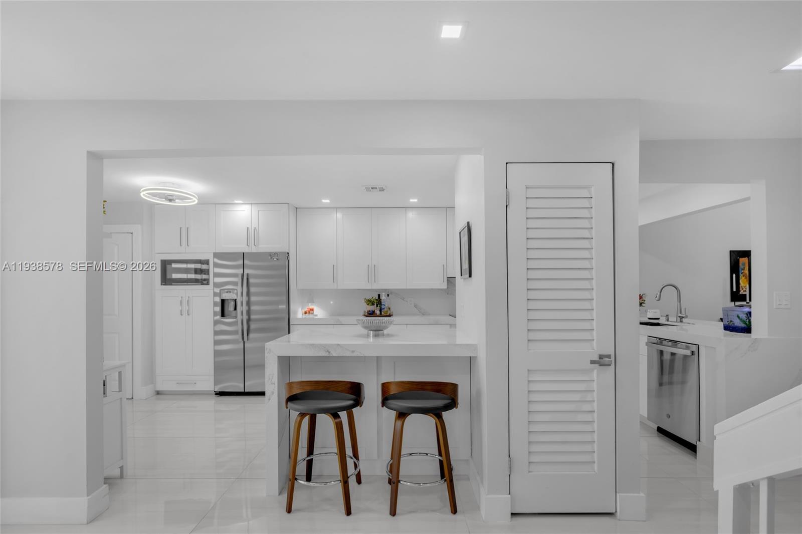 DORAL WOODS - Residential