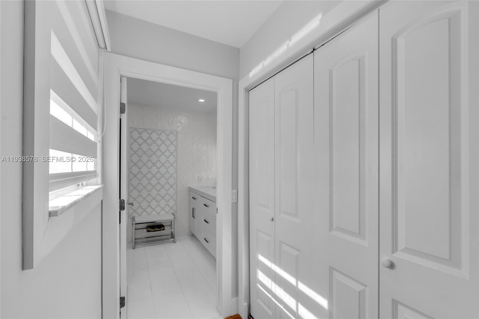 DORAL WOODS - Residential