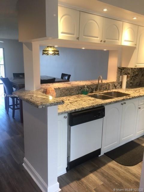 IVANHOE EAST AT CENTURY V - Residential