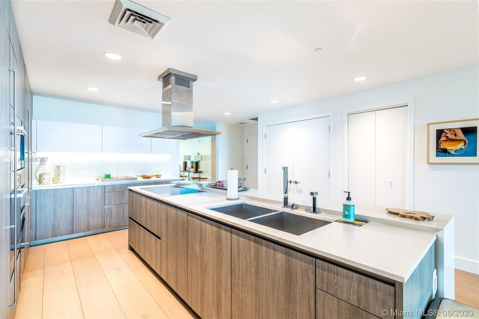 OCEANA KEY BISCAYNE CONDO - Residential