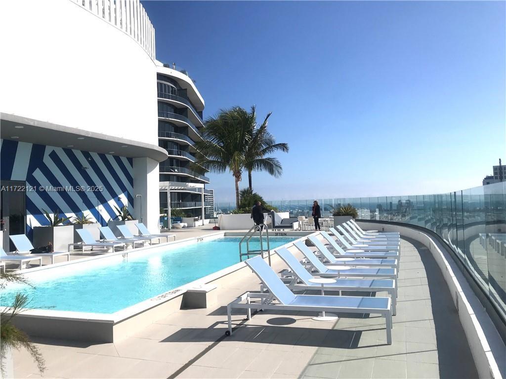 45 Sw 9th St 3707, Miami, Broward County, Florida - 1 Bedrooms  
1 Bathrooms - 