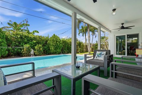 Tiny photo for 11920 NW 31st Pl, Sunrise, FL 33323 (MLS # A12001566)