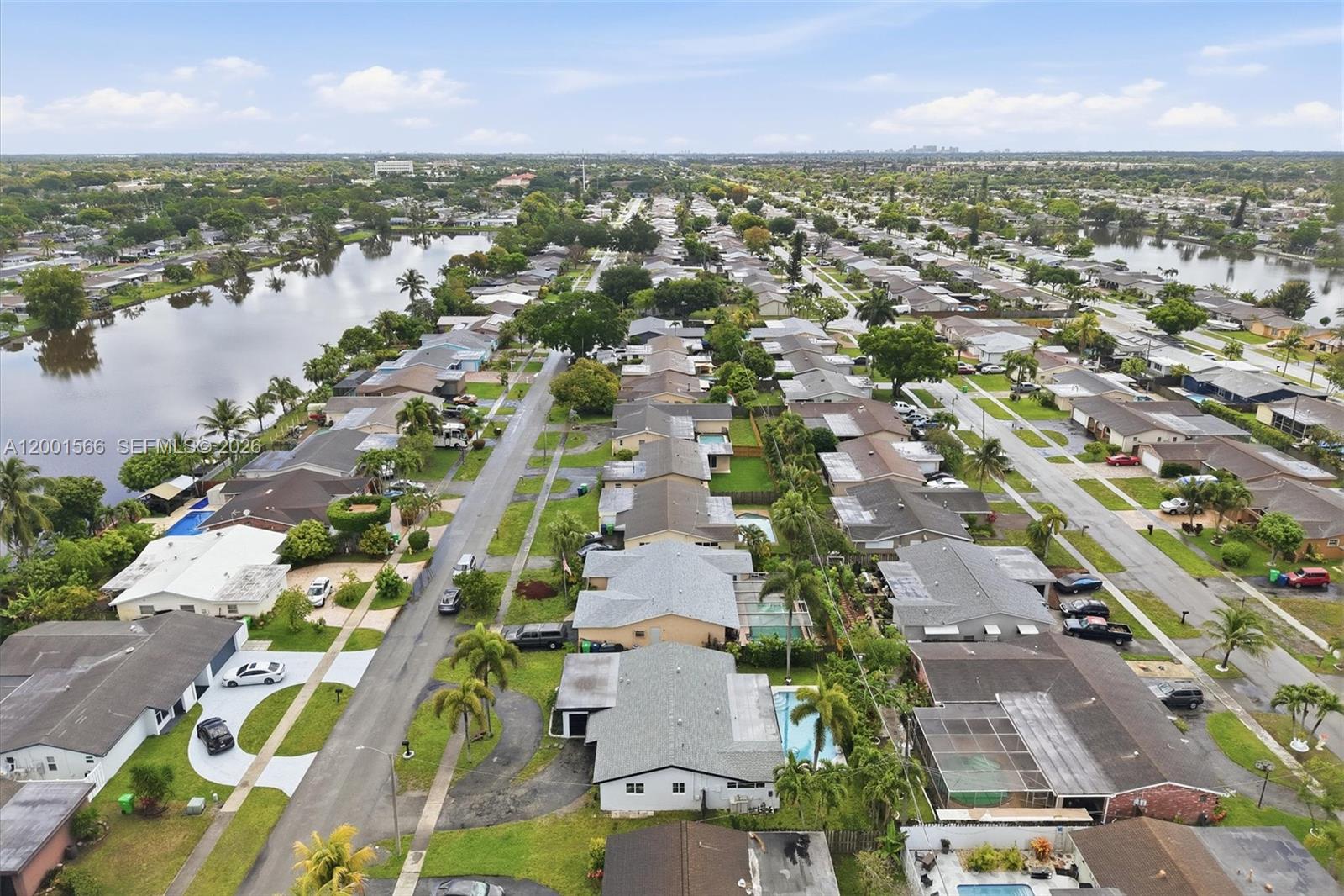 SUNRISE GOLF VILLAGE SEC - Residential