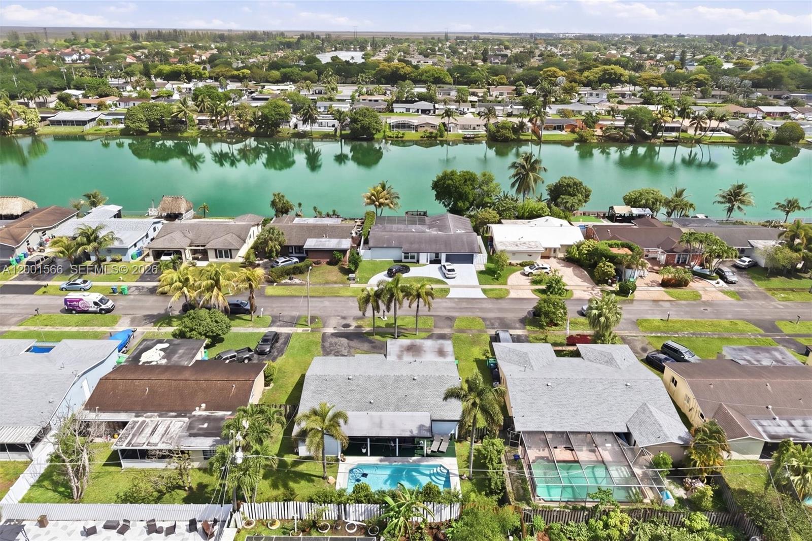 SUNRISE GOLF VILLAGE SEC - Residential