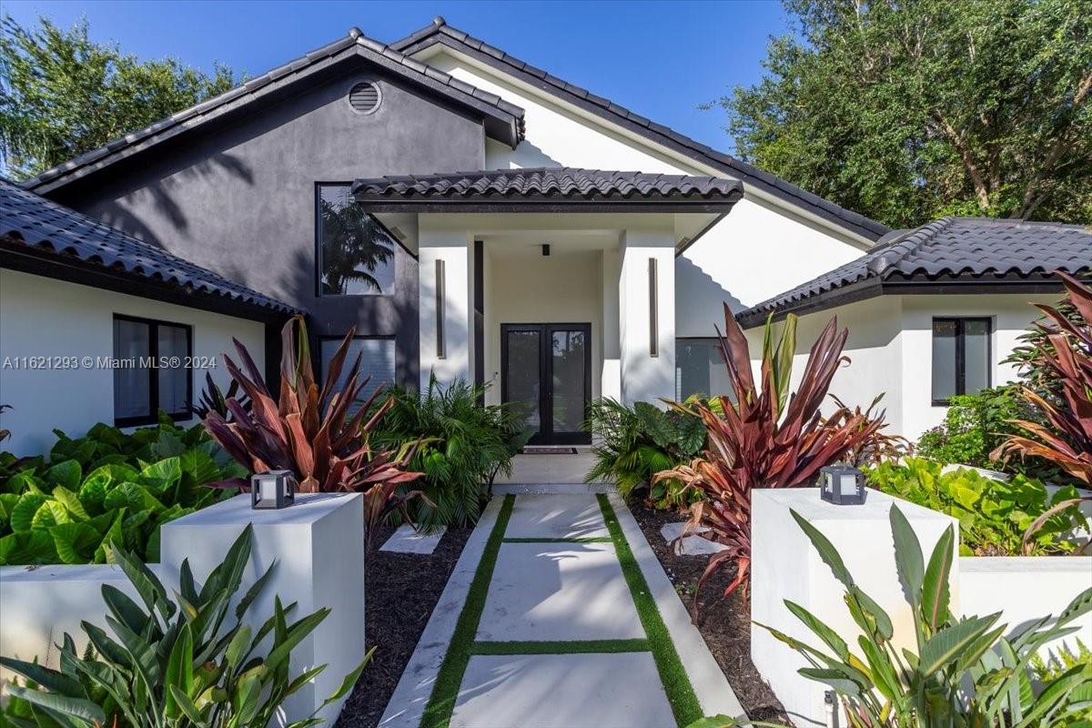 PLANTATION ACRES PLAZA - Residential